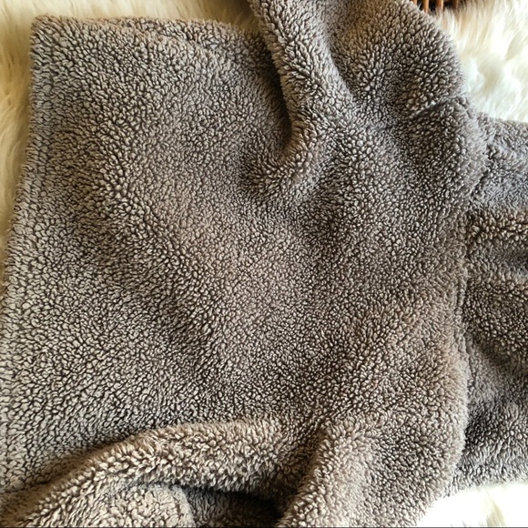 Sherpa Bear Jacket - Picture 6 of 6